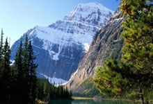 利物浦逆转胜出，英超联赛力挽狂澜